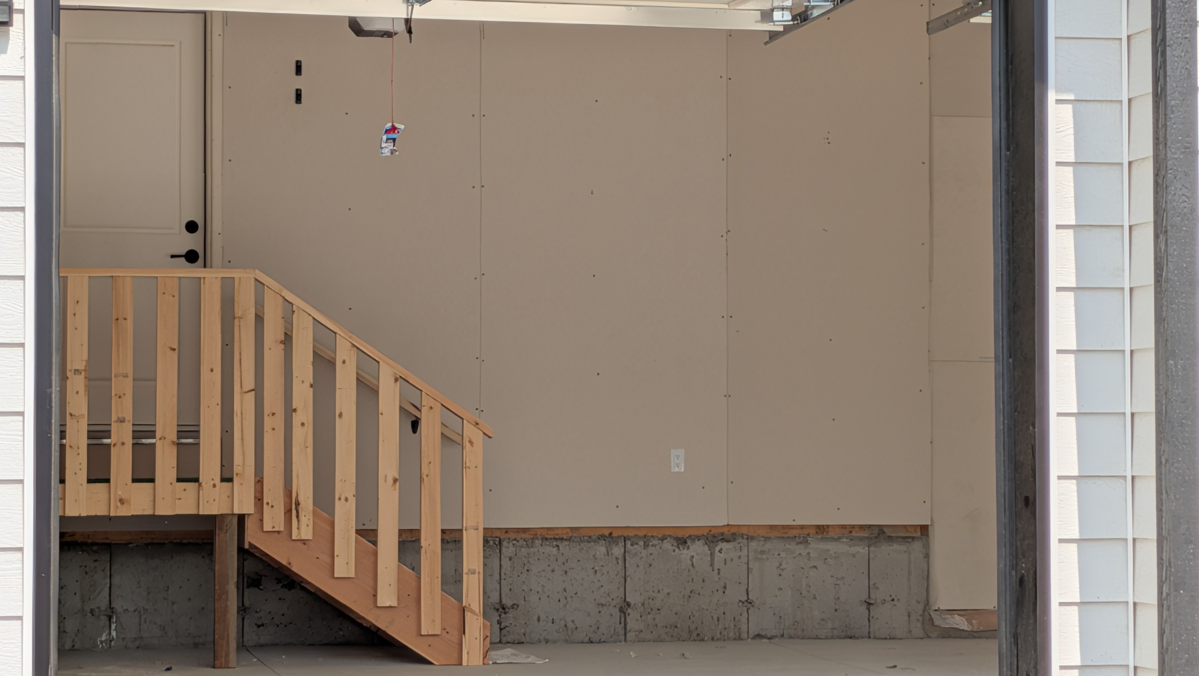 Garage Entryway & Custom Stairs